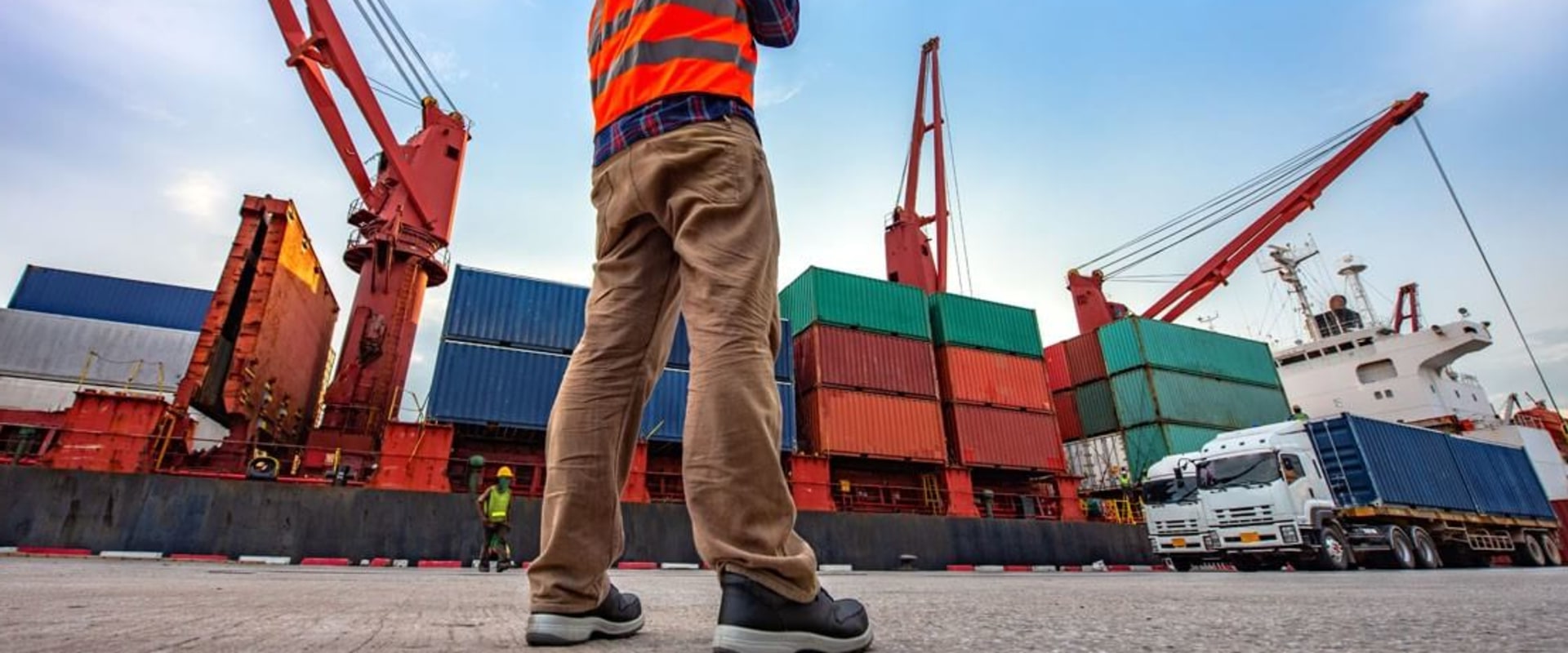 What Are the Restrictions on Importing and Exporting Goods for Companies Formed in Dubai?