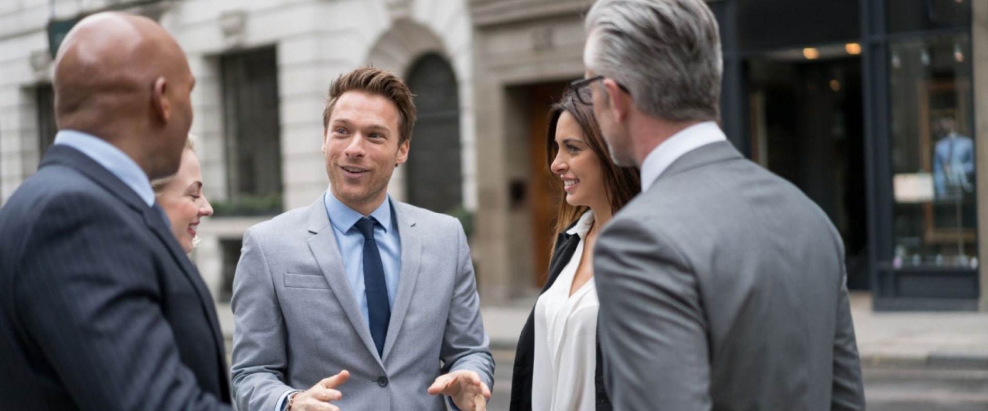 Finding the Right Angel Investors in Dubai